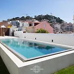 Designer With Pool By Lovelystay Лиссабон
