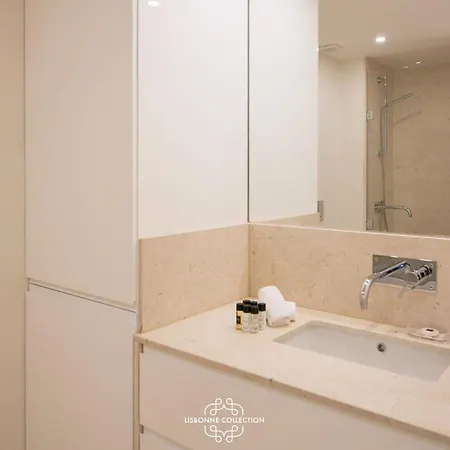 Designer With Pool By Lovelystay * 리스본