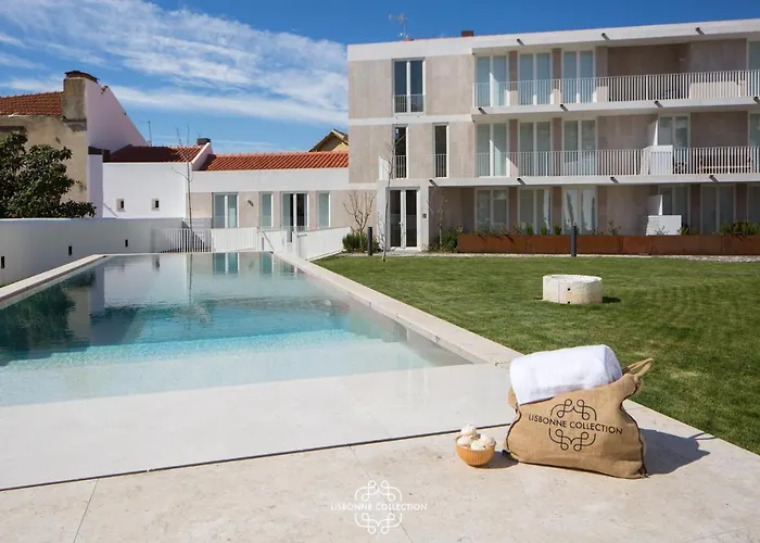 Designer With Pool By Lovelystay Appartamento Lisbona